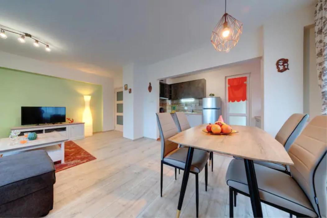 Flora - Beautiful *New* Apartment To The Beach 부르가스 외부 사진