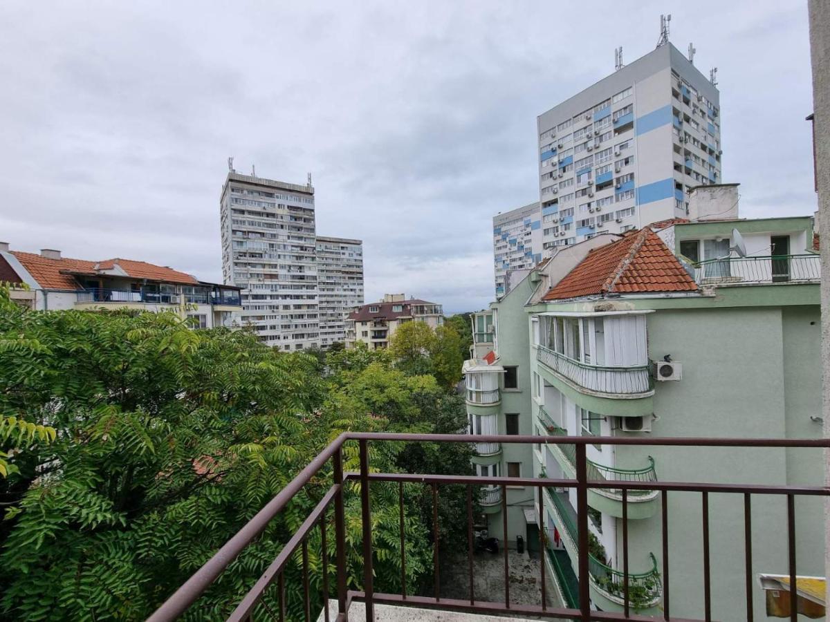 Flora - Beautiful *New* Apartment To The Beach 부르가스 외부 사진
