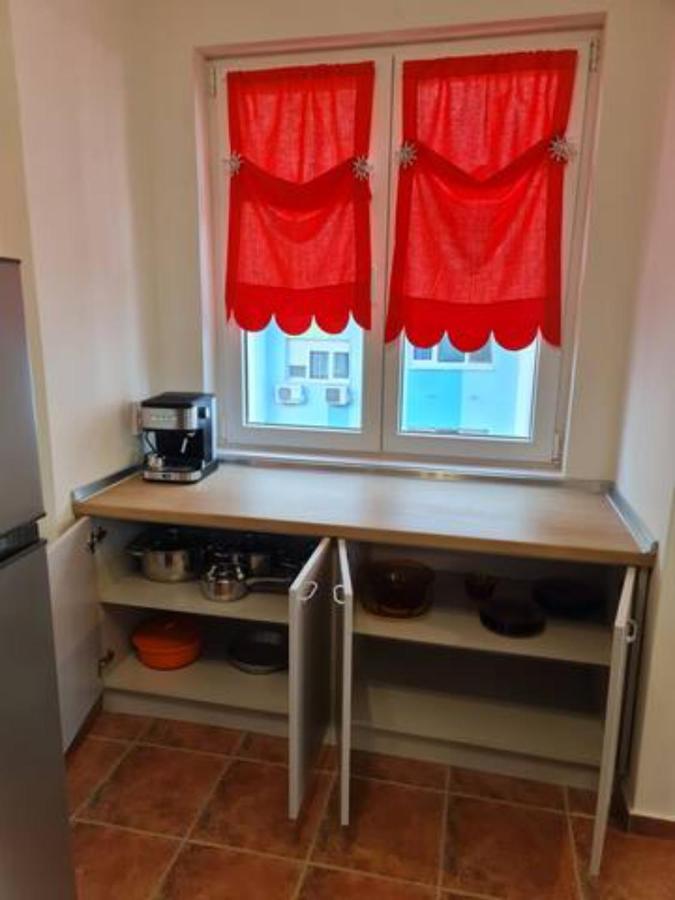Flora - Beautiful *New* Apartment To The Beach 부르가스 외부 사진